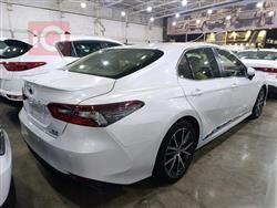 تۆیۆتا کامری